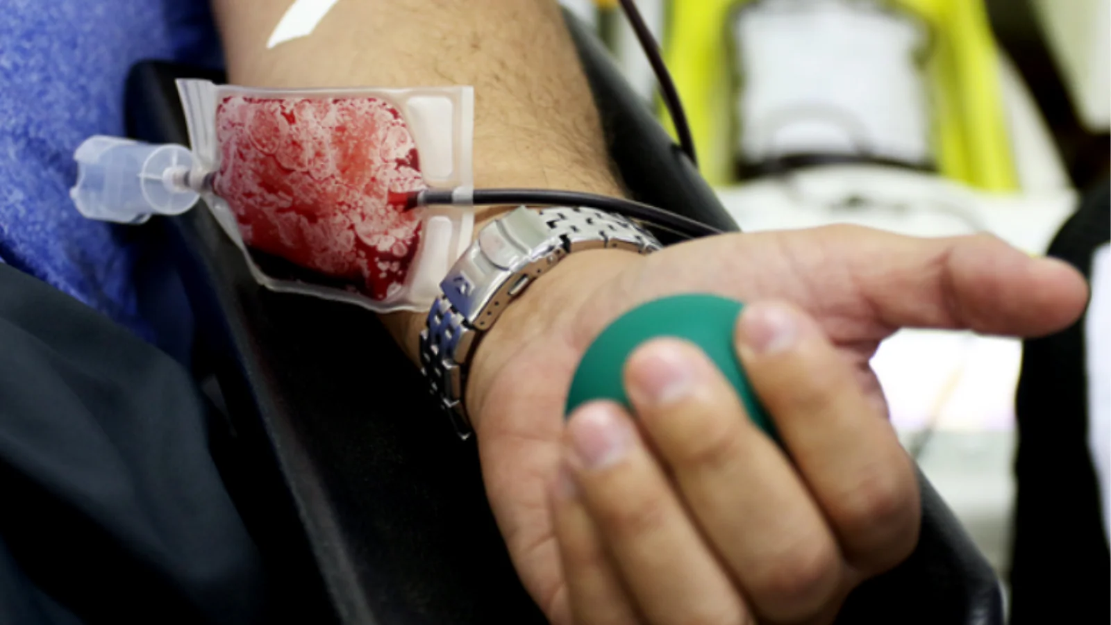 Uma única doação de sangue pode salvar até quatro vidas