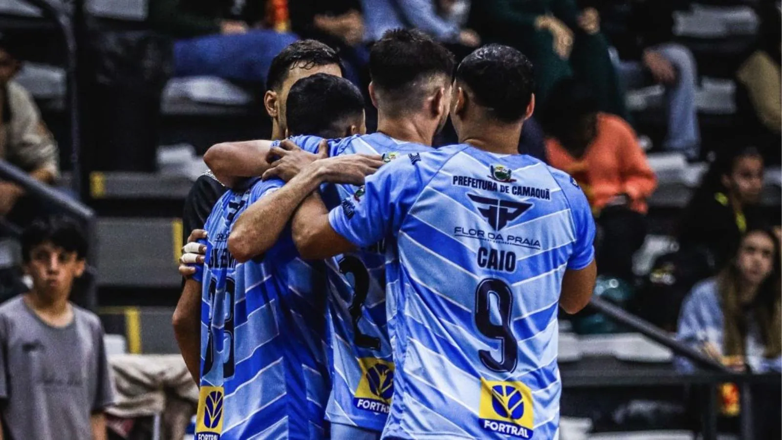 Vélez Camaquã joga em casa contra o Blumenau