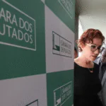 STF julga recurso de Carla Zambelli para anular condenação