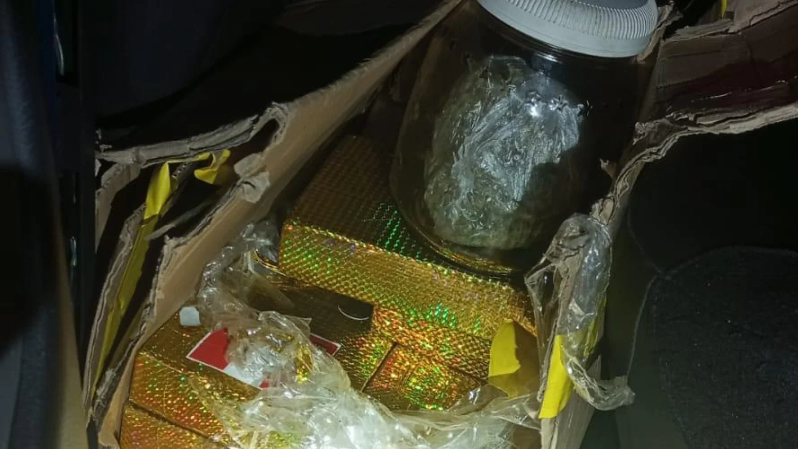 PRF prende traficante com 18 kg de cocaína e skunk em Rio Pardo