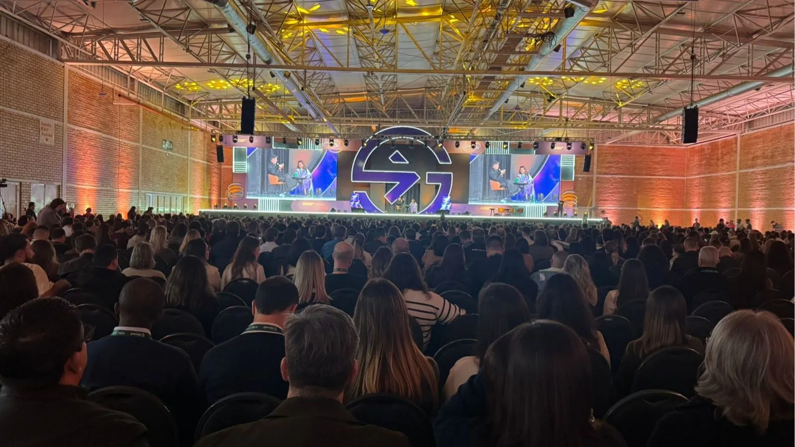 Gramado Summit 2025 começa com foco em inovação e tecnologia