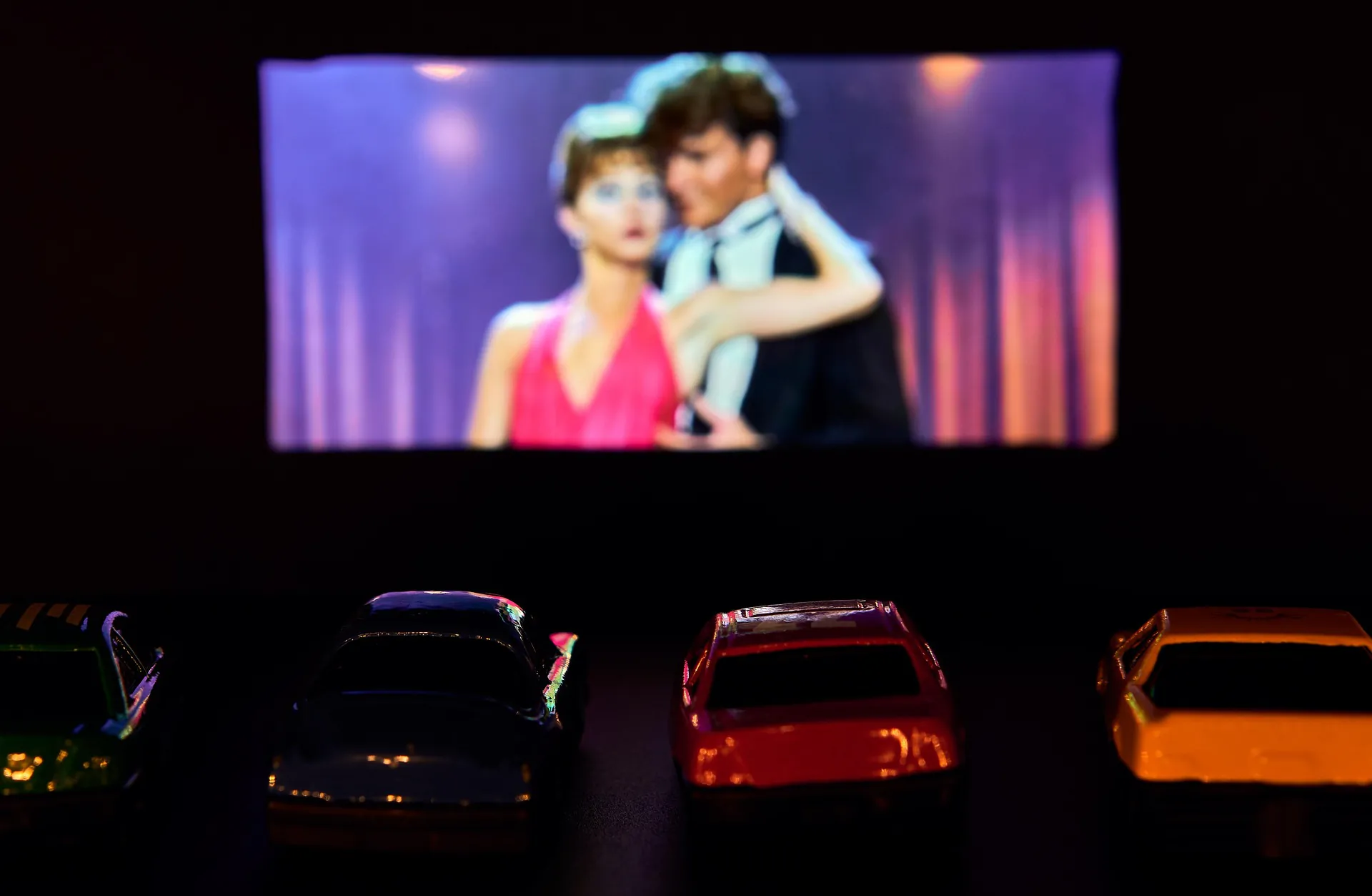Hoje na história – 06 de junho – Primeiro cinema drive-in é inaugurado