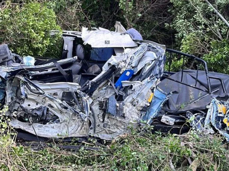 Embriagado, motorista de carreta causa acidente e mata duas pessoas