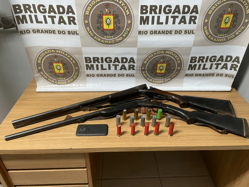 Brigada Militar realiza prisão por porte ilegal de armas em Camaquã