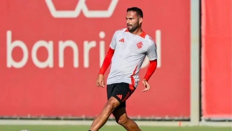 Inter busca reforço com William e avança na negociação de Thiago Maia