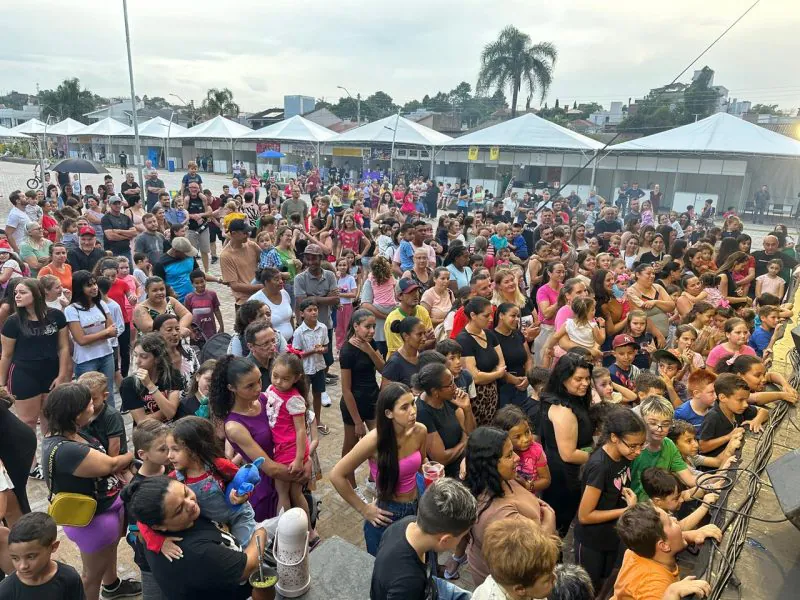 Natal 2024: CTGs e Banda Marcial são atrações hoje na prainha